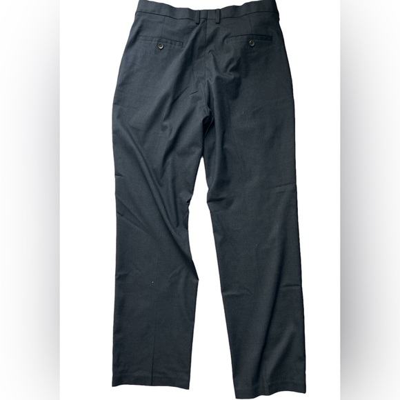 J.M. Haggar Classic Fit Men’s Navy Dress Pants Size 36x32 - Picture 3 of 3